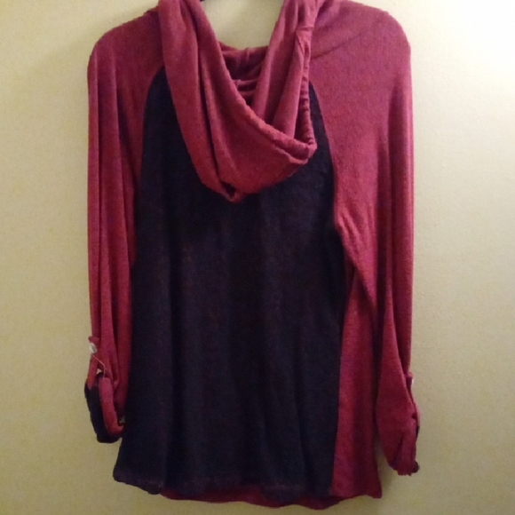 Womans L Chance or Fate Red and Black Laced BackOversized Long Sleeve Sweatshirt - Picture 4 of 5